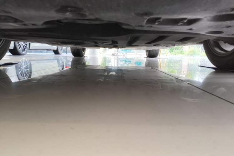Used Lexus ES 2022 200 Luxury Edition Chassis Front
