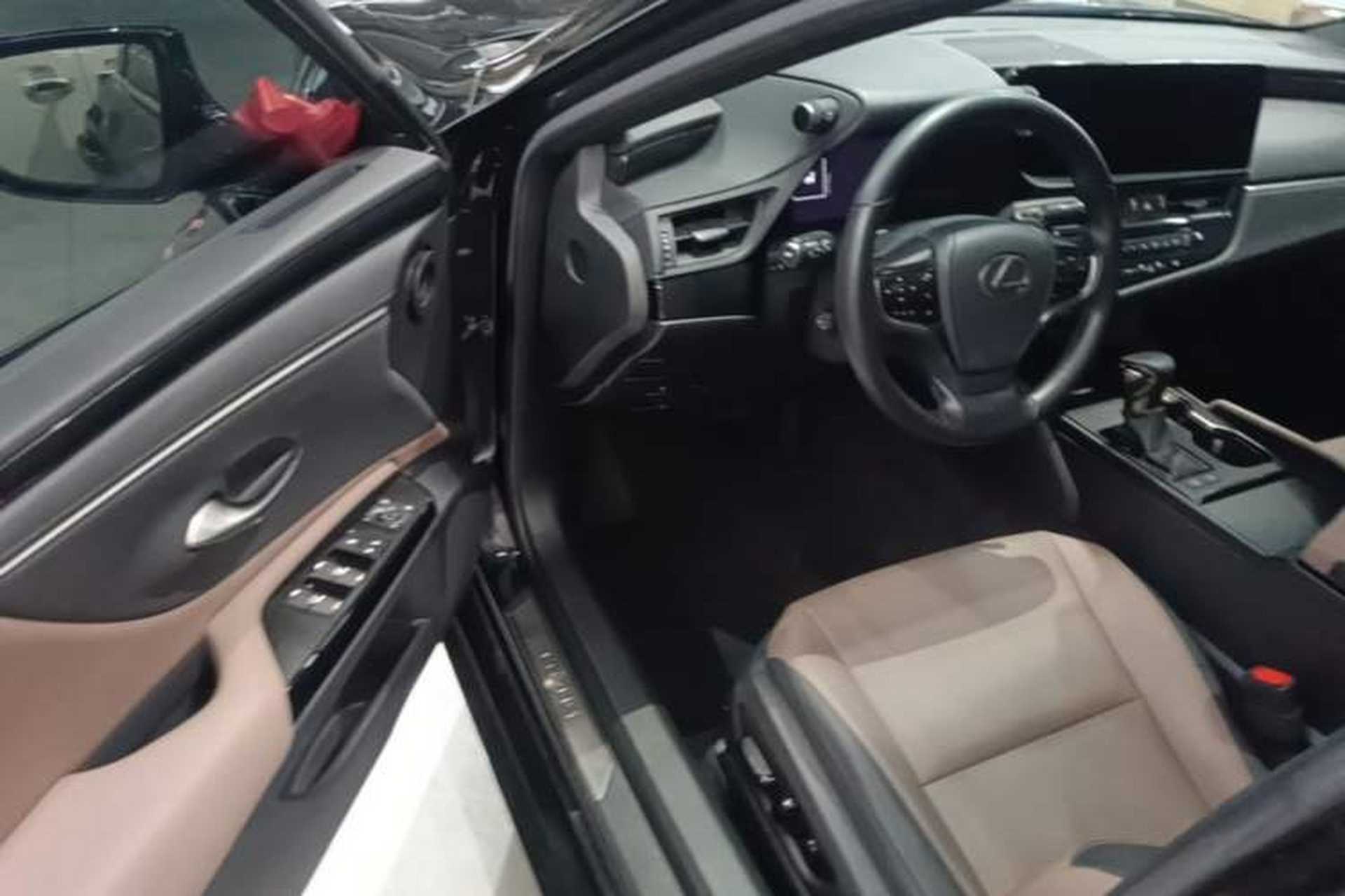 Used Lexus ES 2022 200 Excellence Edition Driver Seat