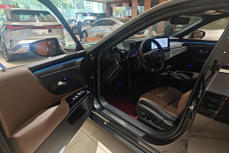 Used Lexus ES 2022 200 Excellence Edition Driver Seat