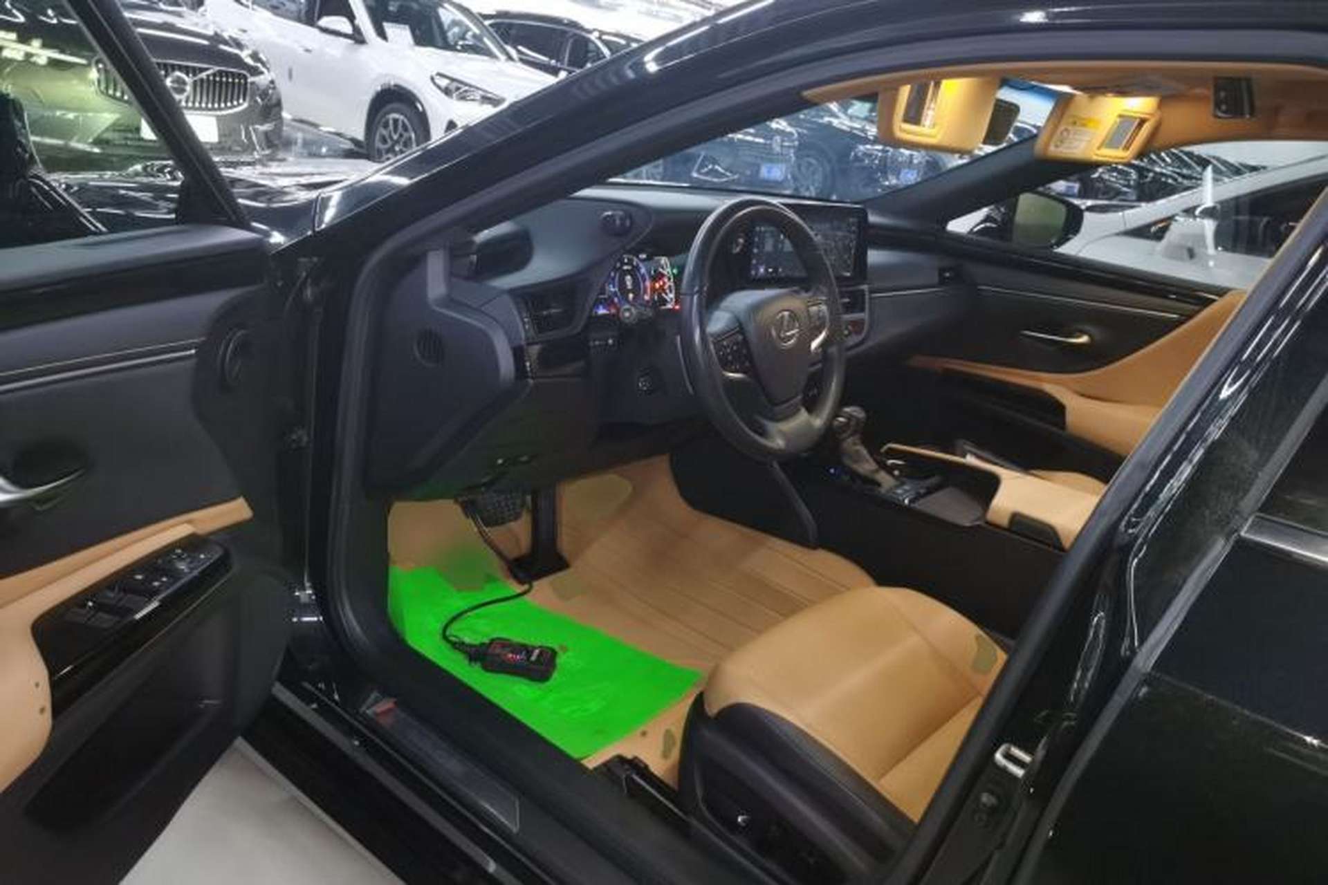 Used Lexus ES 2022 200 Excellence Edition Driver Seat
