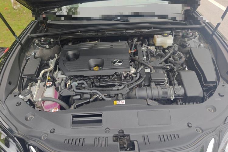 Used Lexus ES 2022 300h Excellence Edition Engine Bay
