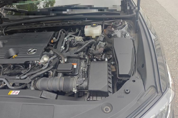 Used Lexus ES 2022 300h Excellence Edition Engine Bay Left