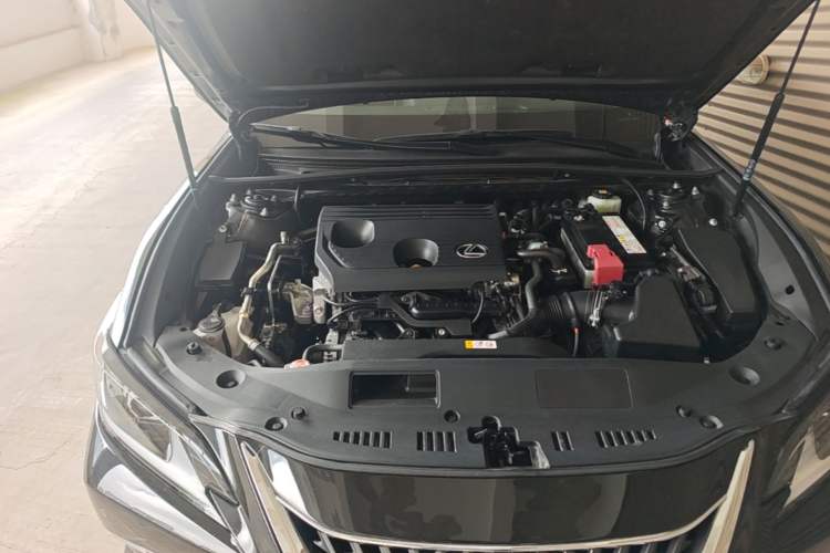 Used Lexus ES 2022 200 Excellence Edition Engine Bay Right