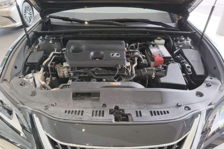 Used Lexus ES 2022 200 Luxury Edition Engine Bay
