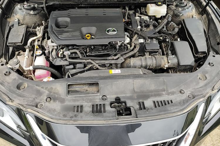 Used Lexus ES 2022 300h Excellence Edition Engine Bay
