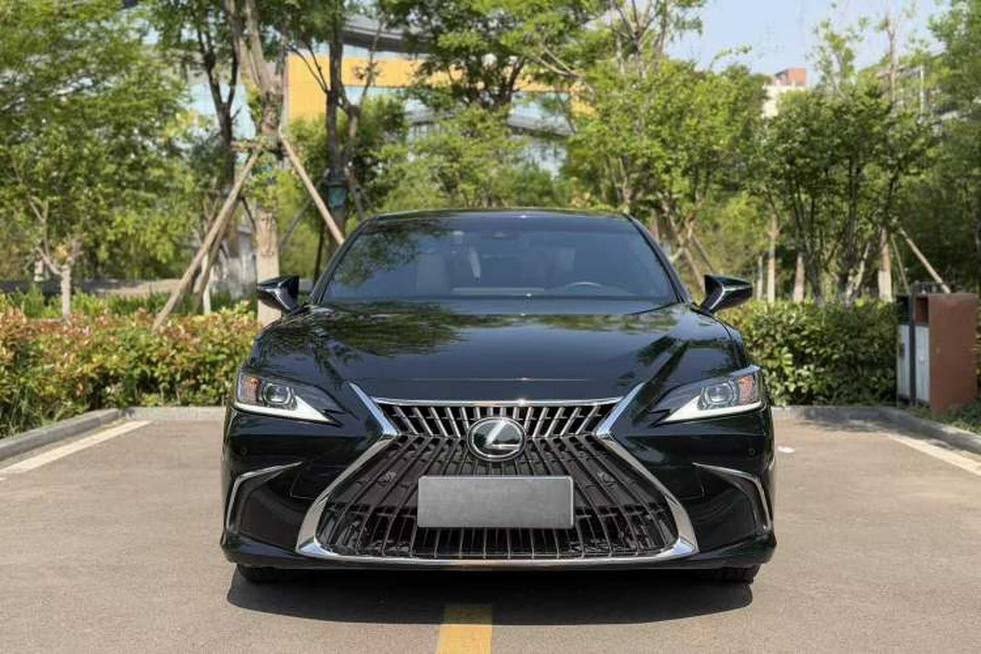 Used Lexus ES 2022 300h Excellence Edition Exterior 2