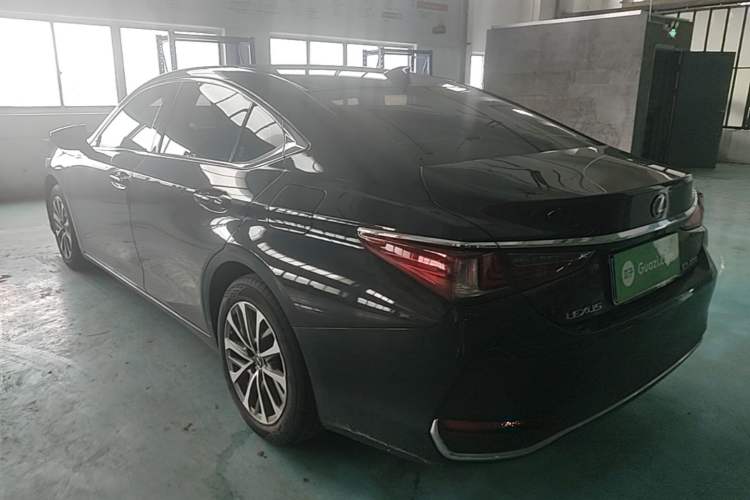 Used Lexus ES 2022 200 Excellence Edition Exterior 2