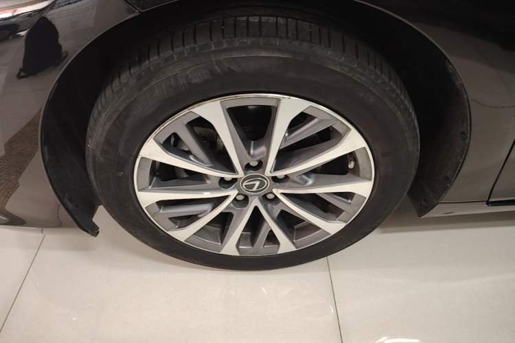 Used Lexus ES 2022 200 Excellence Edition Exterior 4