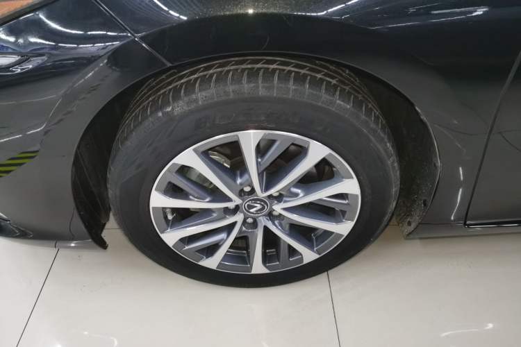 Used Lexus ES 2022 200 Excellence Edition Exterior 4