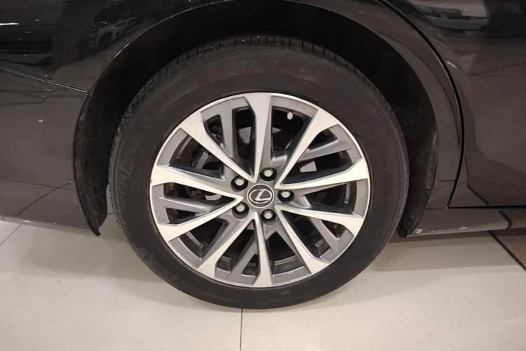 Used Lexus ES 2022 200 Excellence Edition Exterior 5