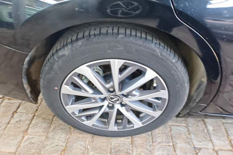 Used Lexus ES 2022 200 Excellence Edition Exterior 5
