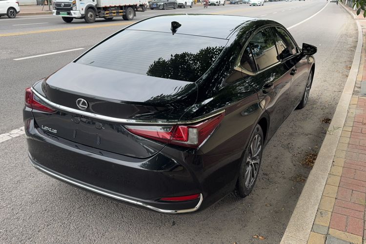 Used Lexus ES 2022 200 Excellence Edition Exterior 6