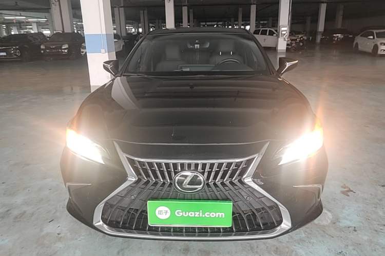 Used Lexus ES 2022 200 Excellence Edition Front