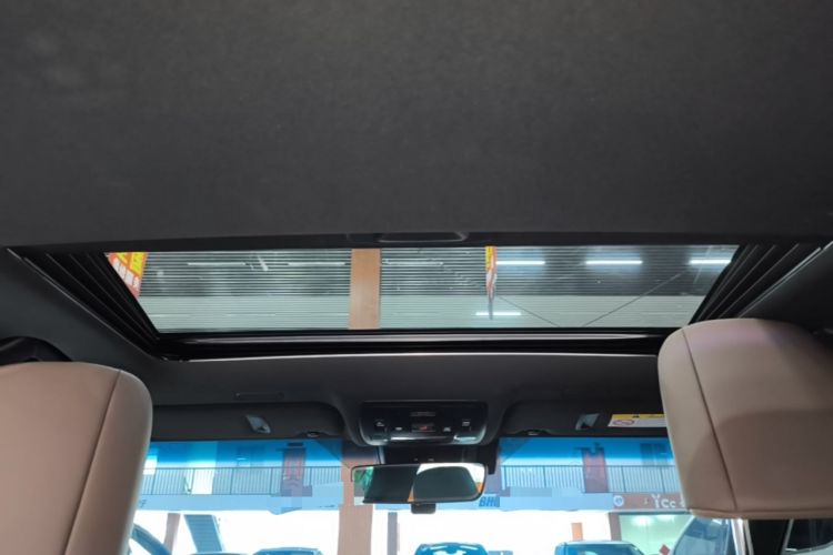 Used Lexus ES 2022 300h Excellence Edition Headliner
