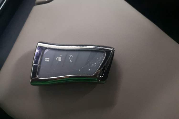 Used Lexus ES 2022 300h Deluxe Edition Interior 1