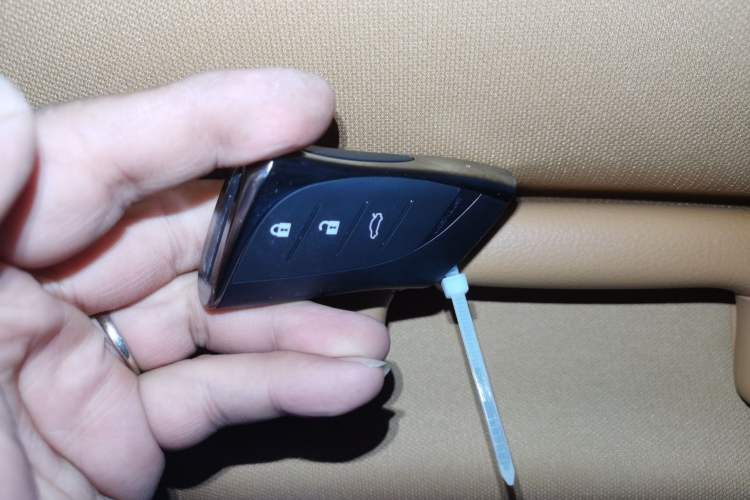 Used Lexus ES 2022 200 Excellence Edition Interior 1