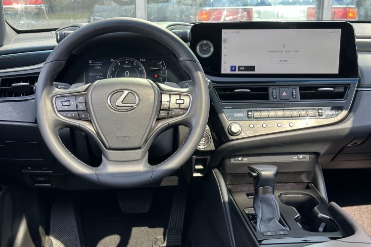 Used Lexus ES 2022 200 Excellence Edition Interior 2