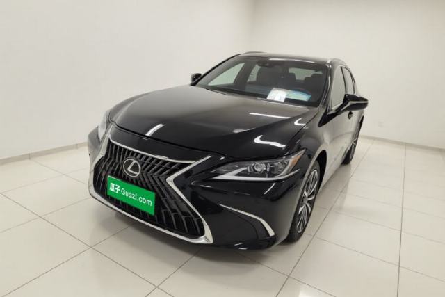 Lexus ES 2022 200 Excellence Edition usado