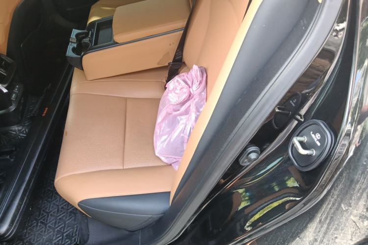 Used Lexus ES 2022 200 Excellence Edition Left Rear Seat