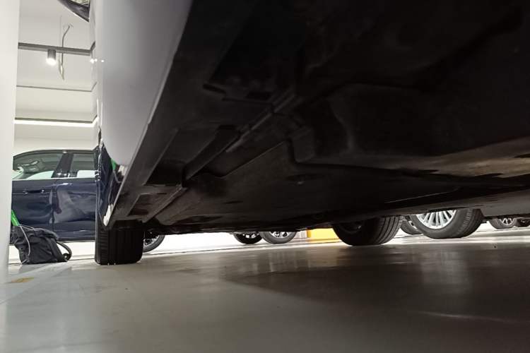 Used Lexus ES 2022 200 Excellence Edition Left Side Sill