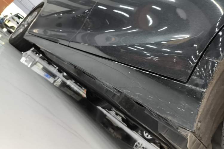 Used Lexus ES 2022 300h Excellence Edition Left Side Sill
