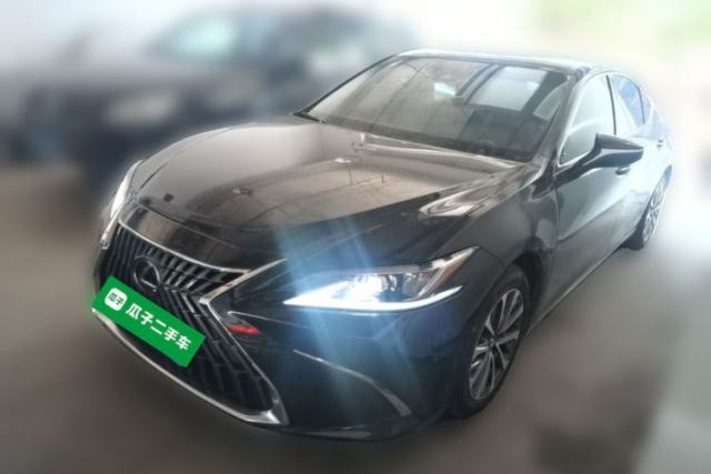 Used Lexus ES 2022 300h Excellence Edition