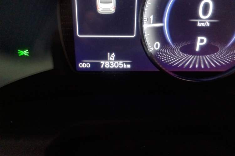 Used Lexus ES 2022 200 Excellence Edition Odometer Close Up