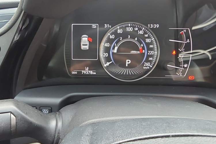 Used Lexus ES 2022 200 Excellence Edition Odometer Close Up