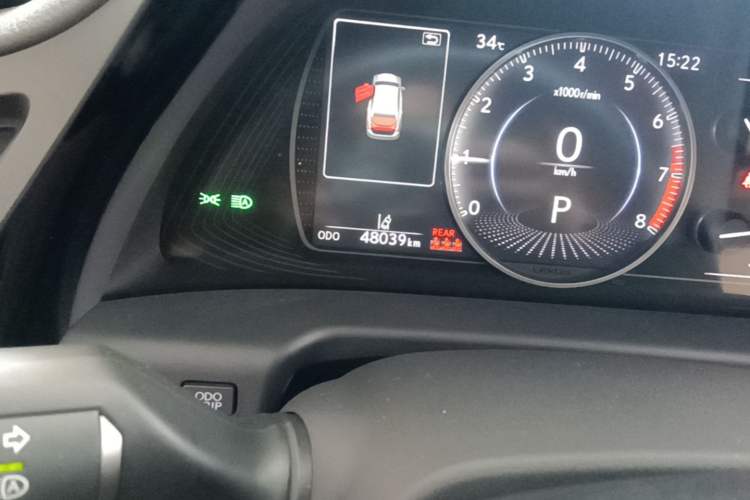 Used Lexus ES 2022 200 Excellence Edition Odometer Close Up
