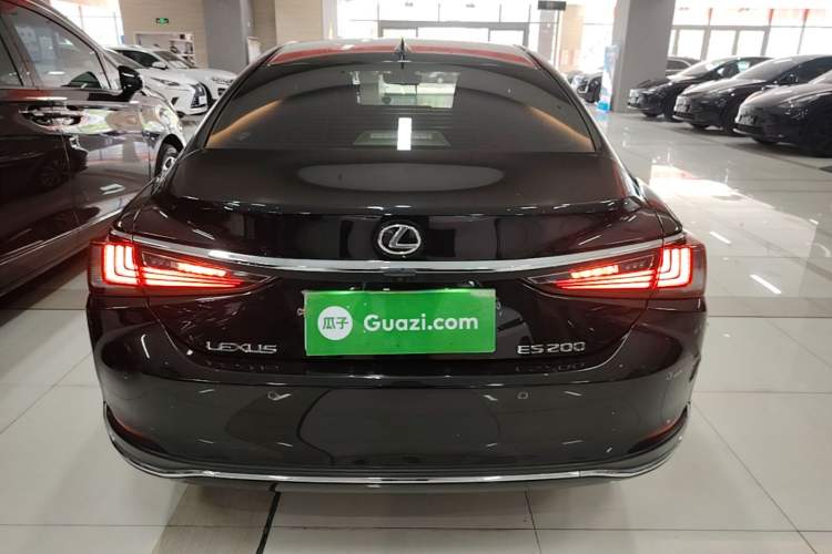 Used Lexus ES 2022 200 Excellence Edition Rear