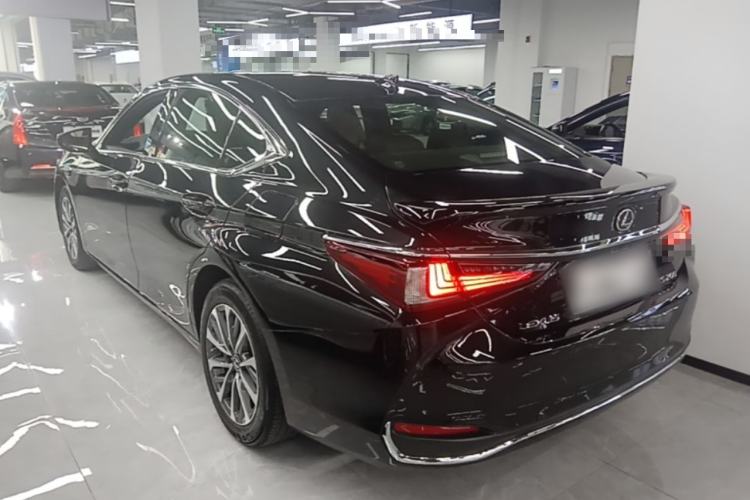 Used Lexus ES 2022 200 Excellence Edition Rear Left 45 Deg