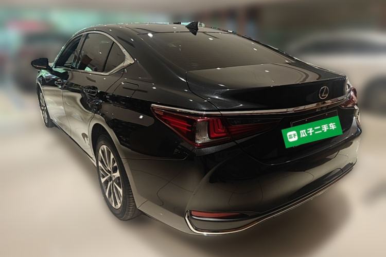 Used Lexus ES 2022 200 Excellence Edition Rear Left 45 Deg