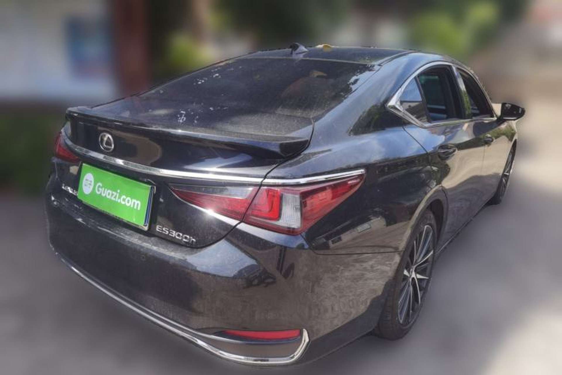 Used Lexus ES 2022 300h Deluxe Edition Rear Right 45 Deg