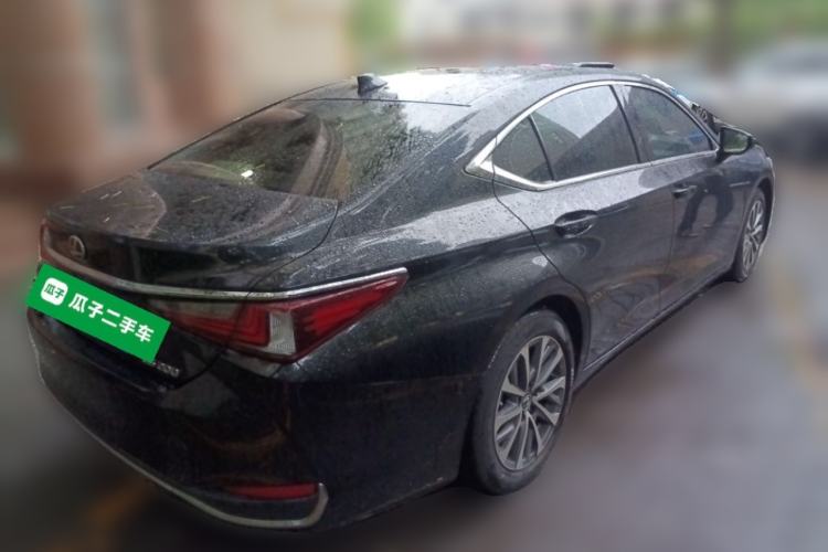 Used Lexus ES 2022 200 Excellence Edition Rear Right 45 Deg