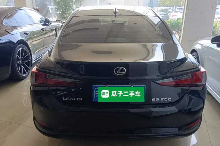 Used Lexus ES 2022 200 Excellence Edition Rear