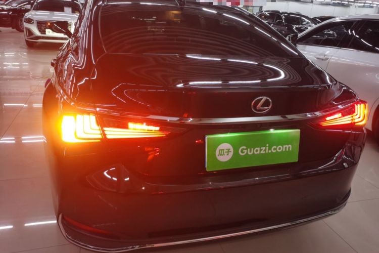Used Lexus ES 2022 200 Excellence Edition Rear