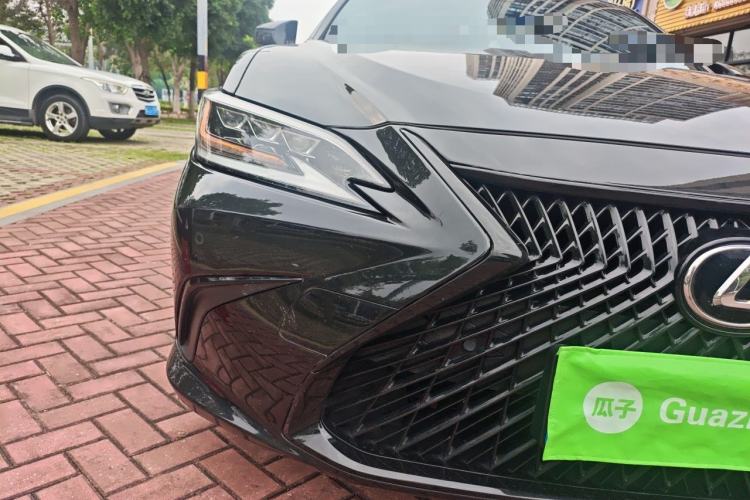 Used Lexus ES 2022 200 Excellence Edition Right Front Headlight