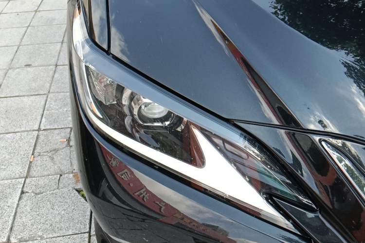 Used Lexus ES 2022 200 Excellence Edition Right Front Headlight