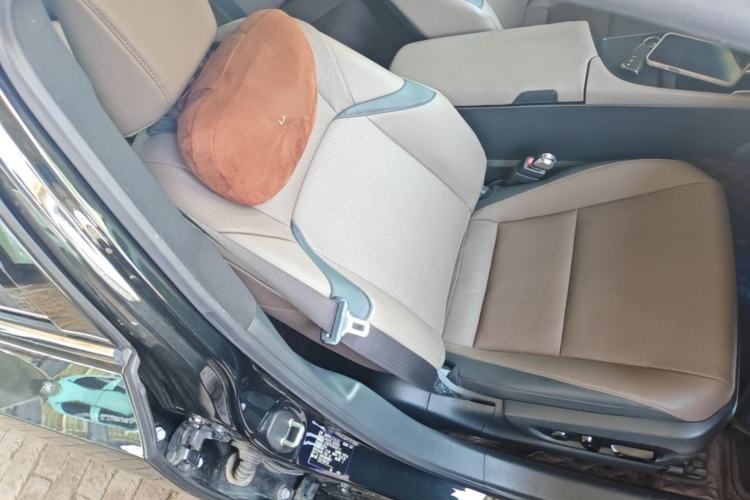 Used Lexus ES 2022 200 Excellence Edition Right Front Seat