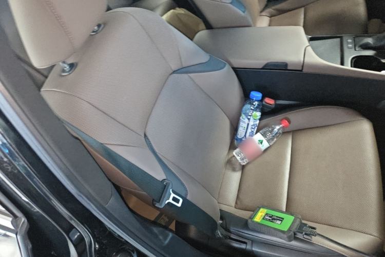 Used Lexus ES 2022 200 Excellence Edition Right Front Seat
