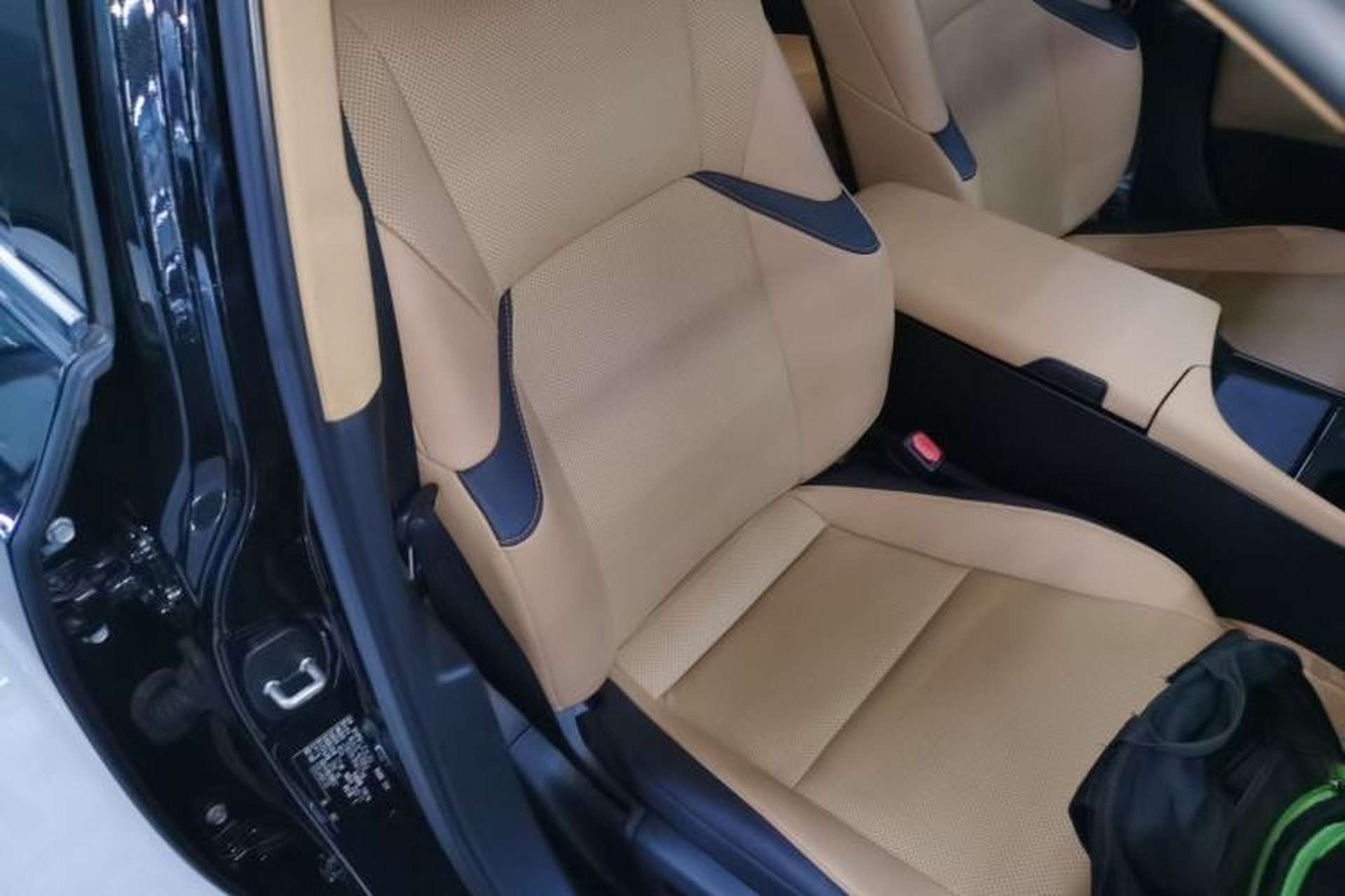 Used Lexus ES 2022 200 Excellence Edition Right Front Seat