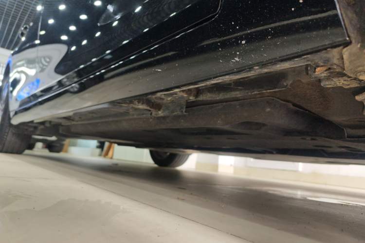Used Lexus ES 2022 200 Excellence Edition Right Side Sill