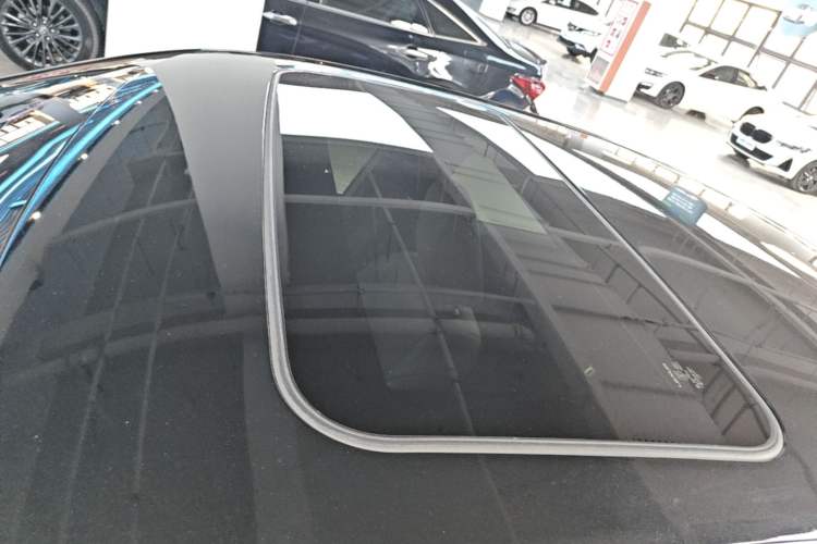 Used Lexus ES 2022 200 Excellence Edition Roof