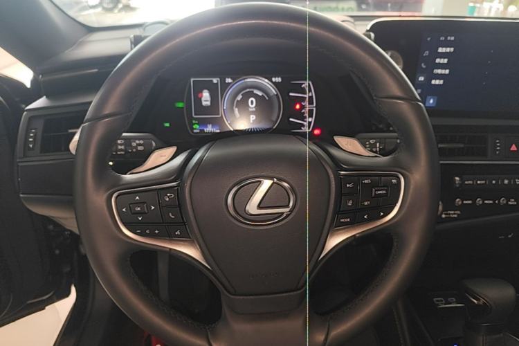 Used Lexus ES 2022 300h Excellence Edition Steering Wheel