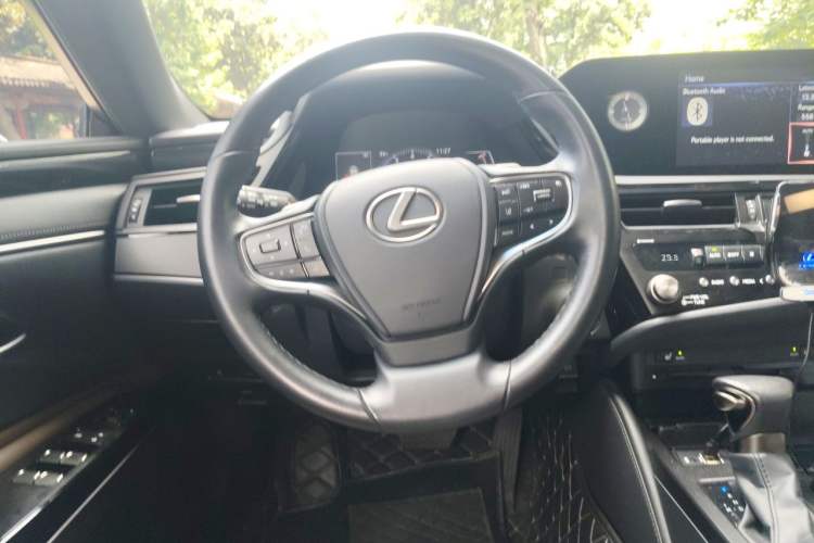 Used Lexus ES 2022 200 Excellence Edition Steering Wheel