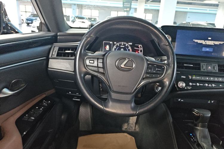 Used Lexus ES 2022 200 Excellence Edition Steering Wheel