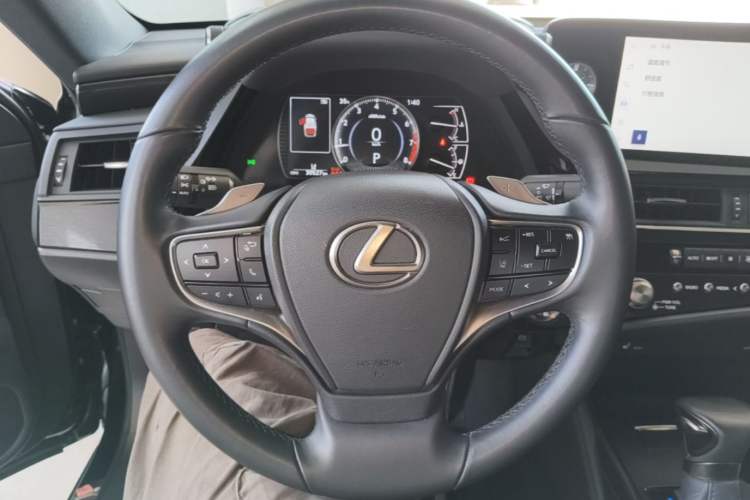 Used Lexus ES 2022 200 Luxury Edition Steering Wheel