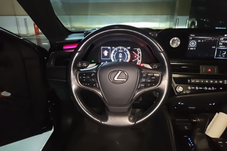 Used Lexus ES 2022 200 Excellence Edition Steering Wheel