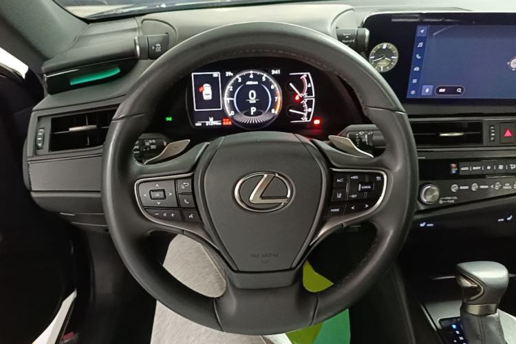 Used Lexus ES 2022 200 Excellence Edition Steering Wheel