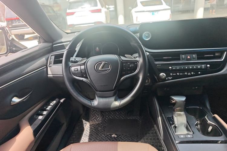 Used Lexus ES 2022 200 Excellence Edition Steering Wheel
